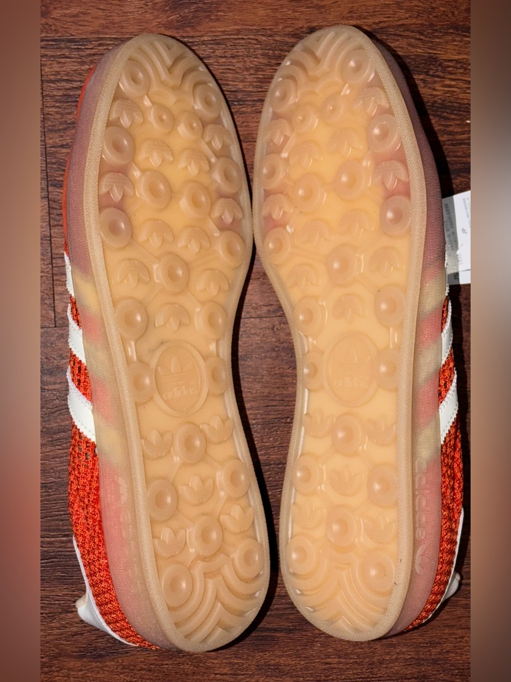 Adidas size 10.5 - Picture 13 of 13